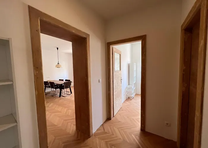 Spacious 2br In Center With Balcony 아파트 스플리트