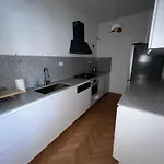 Spacious 2br In Center With Balcony